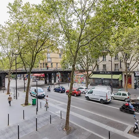 Large 1p Parc Des Buttes-chaumont